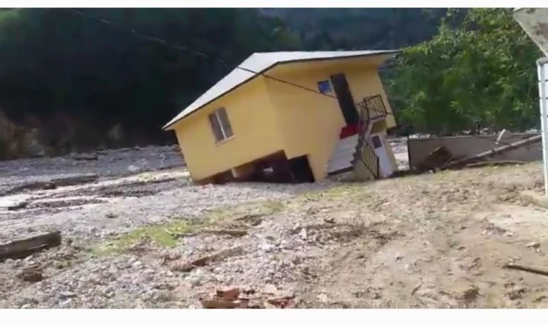 Giresun’un Yağlıdere ilçesi Ortaköy yardım bekliyor
