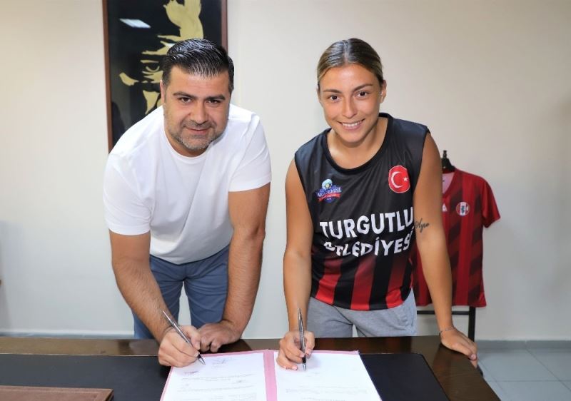 Yıldız guard Turgutlu Belediyespor’da
