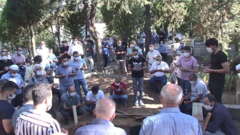 Ahmet Karakaya’nın annesi Sebile Karakaya son yolculuğuna uğurlandı
