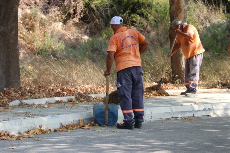 Toroslar’da ’şok temizlik’ ekibi sokakları temizliyor
