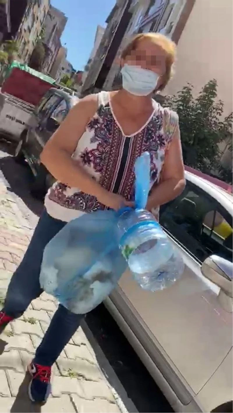 Şişli’de 2 kadın kedi maması yüzünden yine kavga etti
