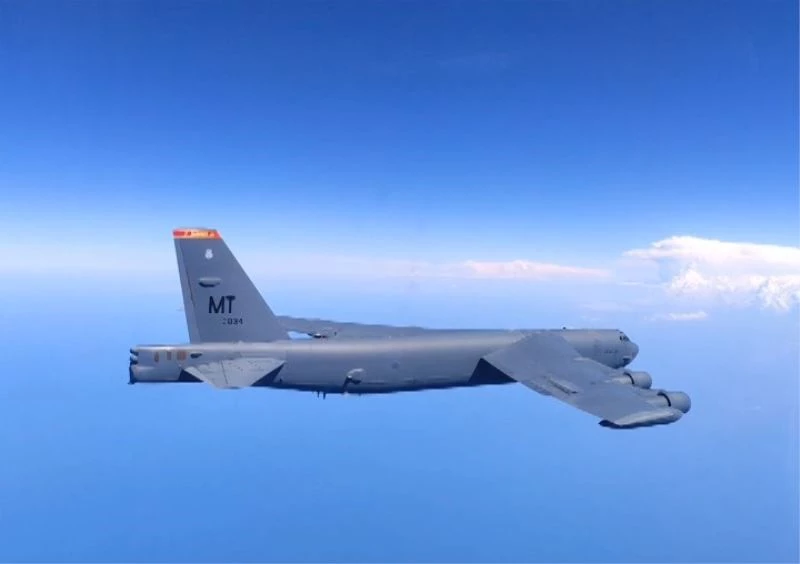 Rus savaş uçakları Karadeniz üzerinde ABD keşif uçağını önledi
