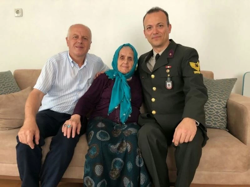 Garnizon Komutanı Üstün’den şehit ailelerine mektup
