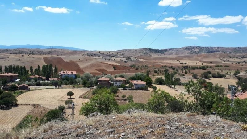 Germeç Mahallesi sakinleri taşıma suyla hayatlarını sürdürüyorlar
