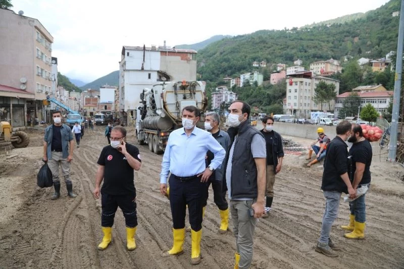 Sivas’tan Giresun’a yardım eli, ekipleri bizzat vali koordine etti
