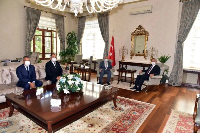 Vali Karadeniz konuklarını ağırlıyor
