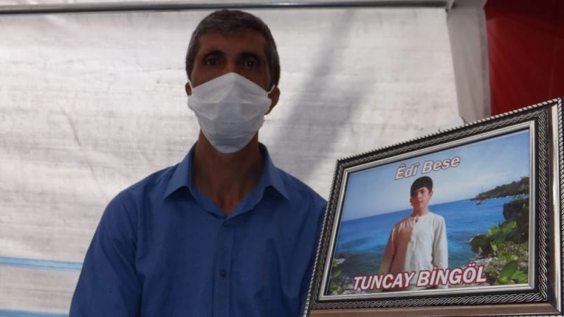 HDP önünde evlat nöbetini sürdüren baba Şevket Bingöl: 