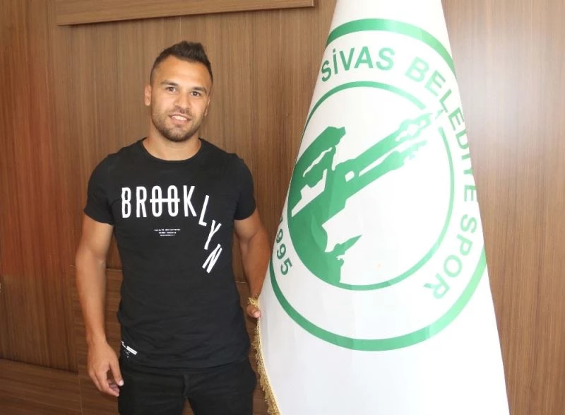 Sivas Belediyespor Hüseyin Tokmak’ı transfer etti
