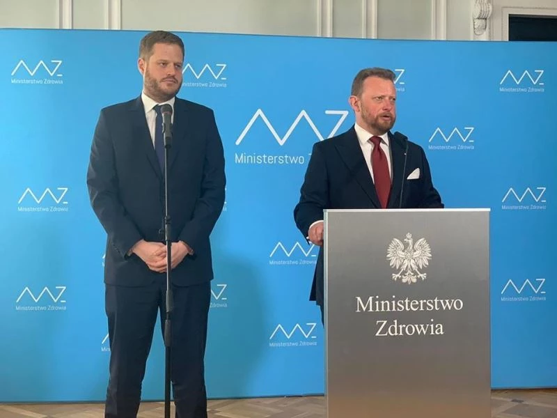 Polonya’da maske takma zorunluluğu geri geldi
