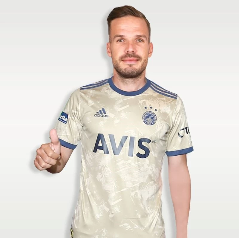 Fenerbahçe Novak ile 3 yıllık sözleşme imzaladı
