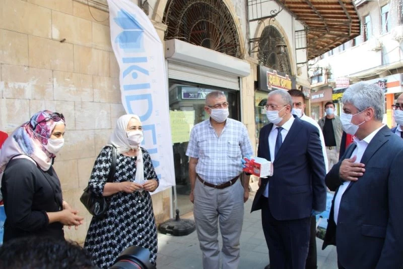 Hatay Valisi Rahmi Doğan: “Virüsle bilinen tek mücadele maske ve mesafe”

