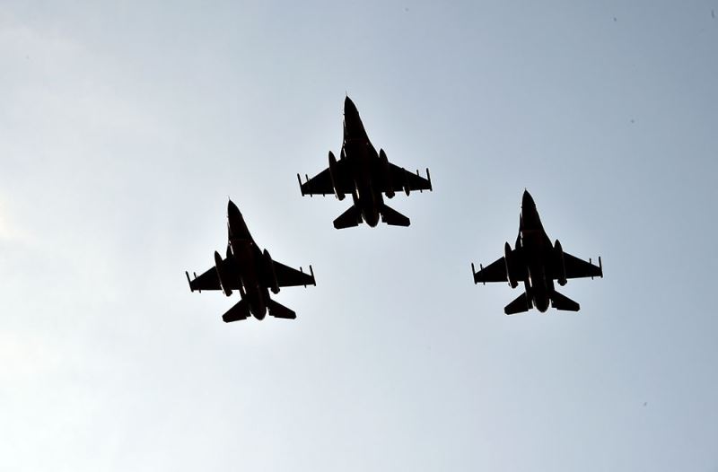 “TurAz Kartalı 2020” tatbikatı F-16’ların katılımıyla devam ediyor
