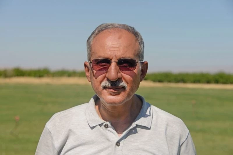 Çim bitkisini kendi tesislerinde üretiyorlar
