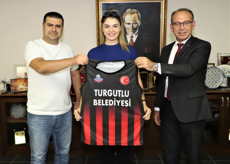 Turgutlu Belediyespor Basketbol Takımına yeni kaptan transferi
