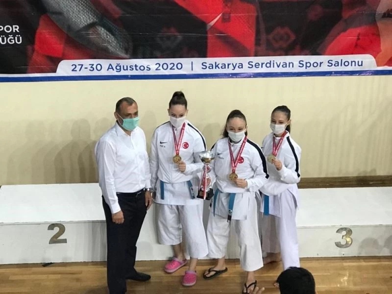 Denizlili kızlar Kata’da Türkiye şampiyonu oldu
