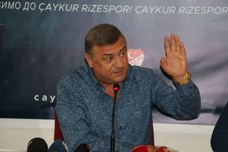(Özel haber) Hasan Kartal: “Fenerbahçe maçına kadar birkaç transfer daha yapacağız”

