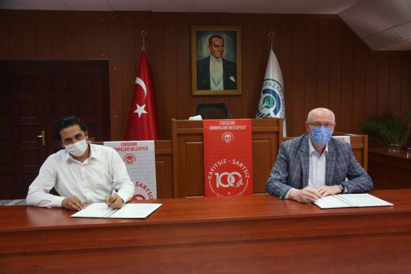 Odunpazarı Belediyesi ile Hacı Bektaşi Veli Derneği arasında cenaze aracı protokolü
