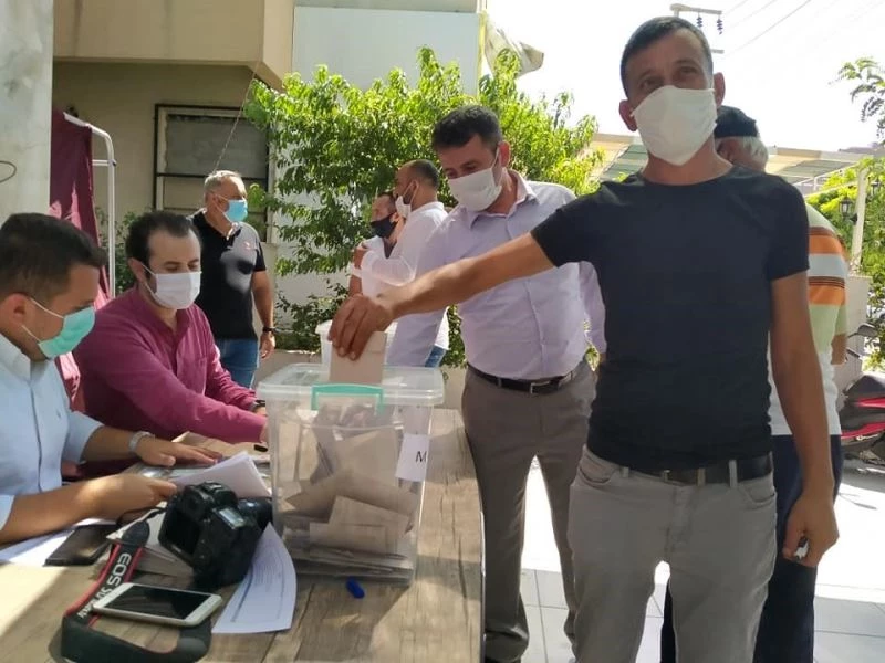 AK Parti Milas’ta temayül yoklaması yapıldı
