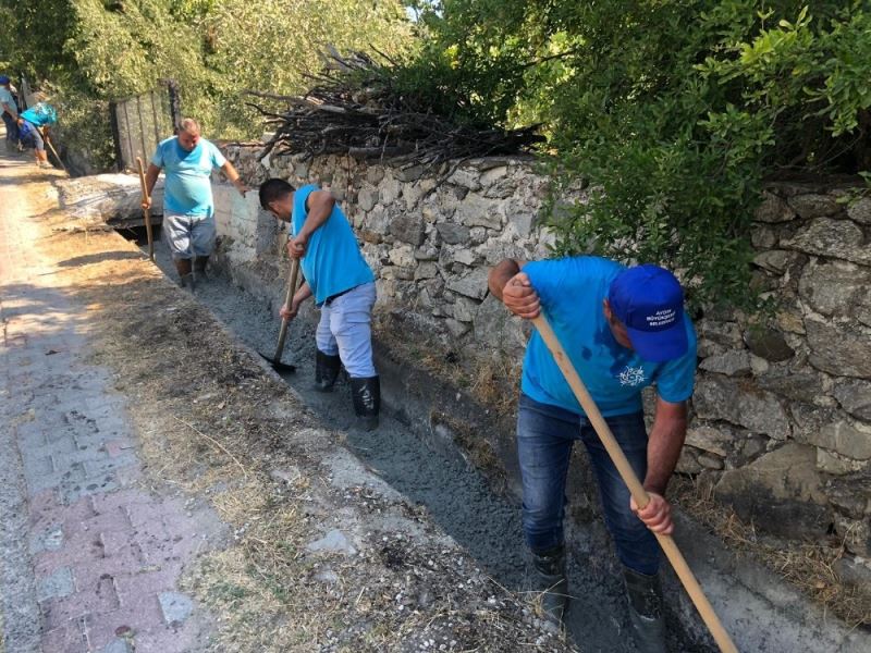 Büyükşehir çiftçinin sulama imkanlarını arttırdı
