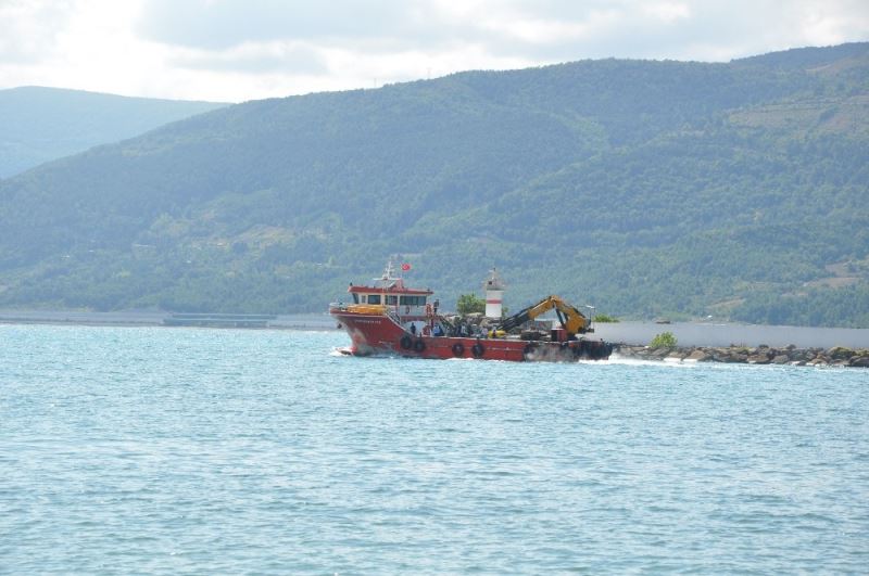 Gerze Belediyesinden balık kafeslerine itiraz
