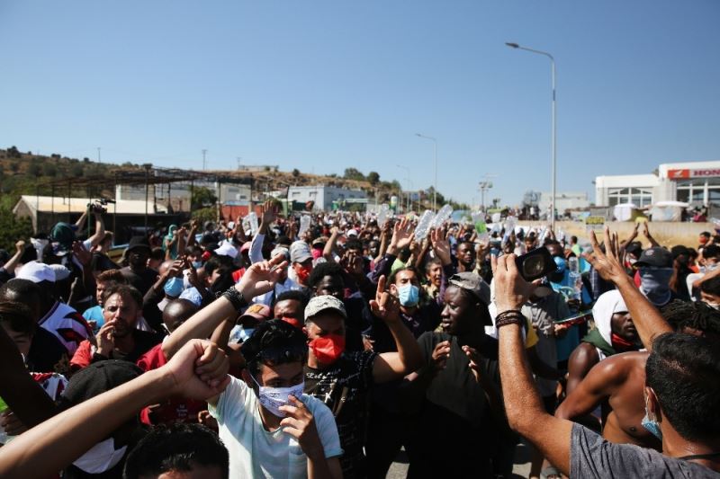 Moria kampındaki sığınmacılardan “özgürlük” protestosu
