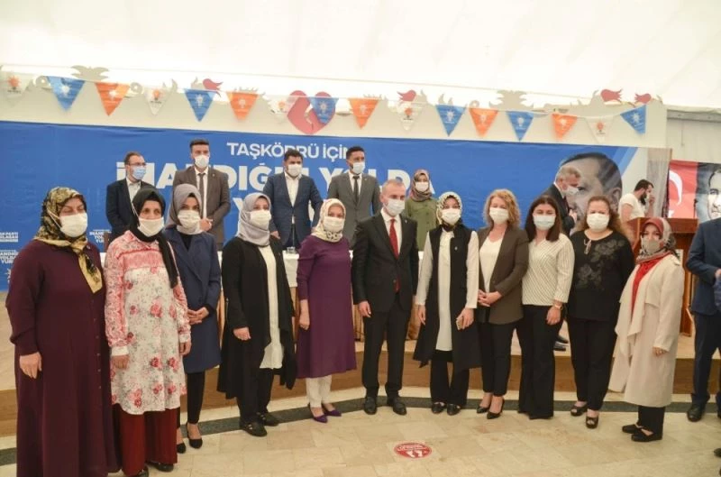 Kandemir: “Yalanı adeta elbise gibi giymiş bir muhalefet var”
