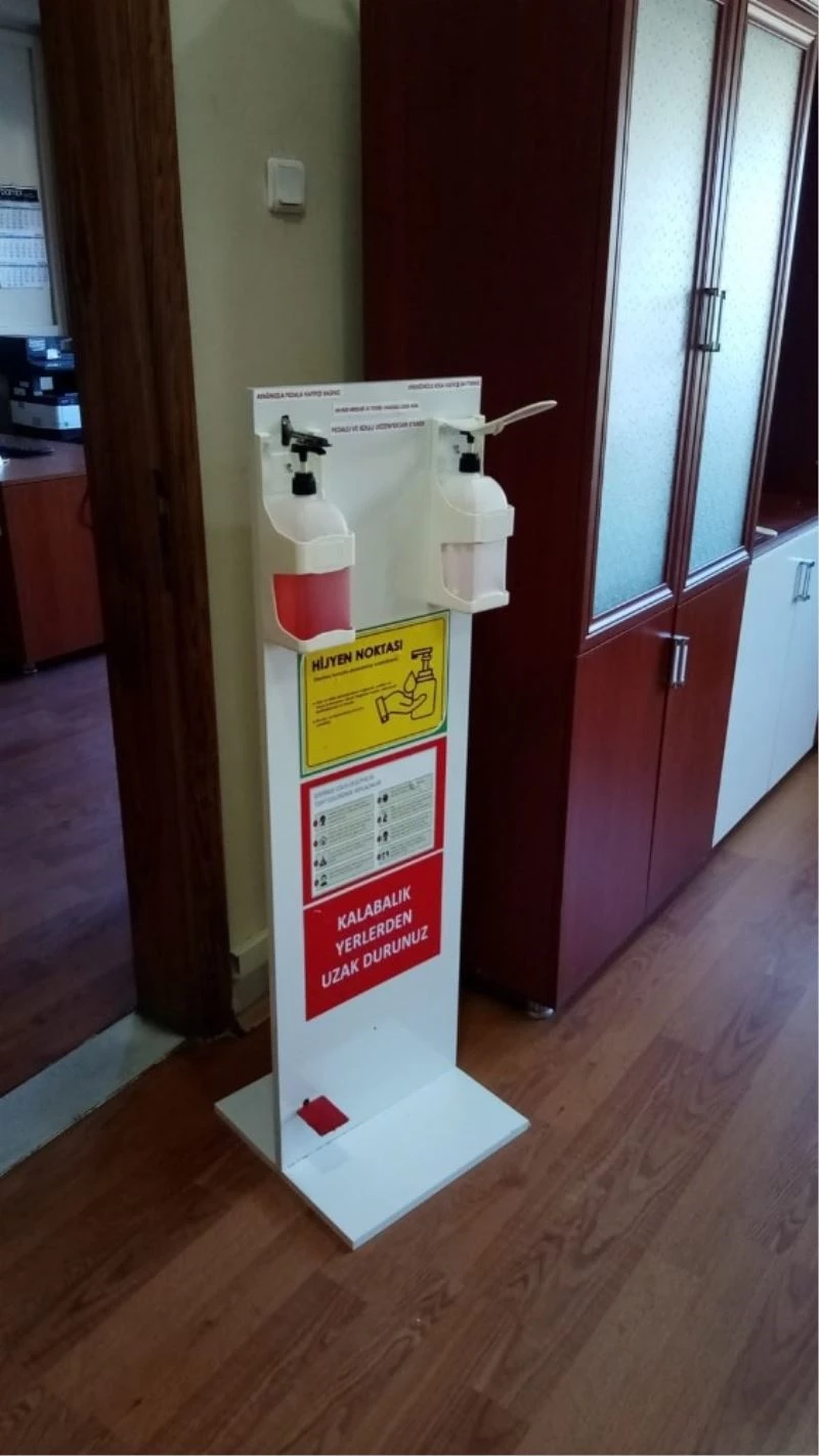 Devrekli öğrenciler iki kademeli dezenfektan cihazı üretti
