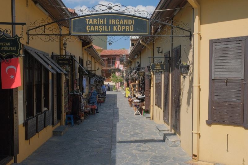 Irgandı Köprüsü’ne turistik düzenleme
