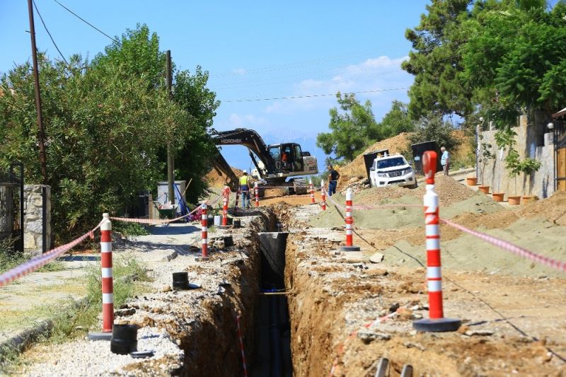 Hisarönü-Ovacık kanalizasyon hat çalışmaları devam ediyor
