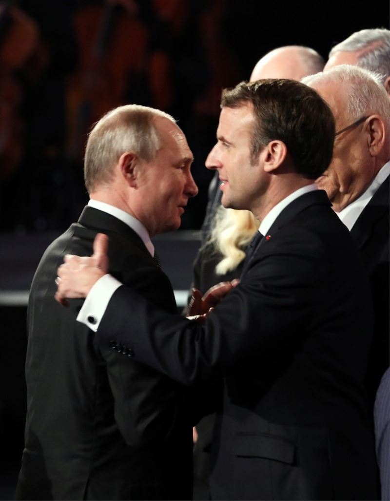 Putin ve Macron’dan telefon görüşmesi
