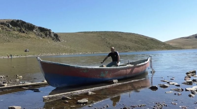 Kars’ta denizden 2 bin 300 metre yükseklikteki göl sessizliğe büründü
