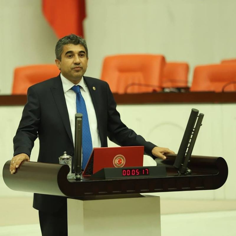 CHP Kırşehir milletvekili Metin İlhan, 