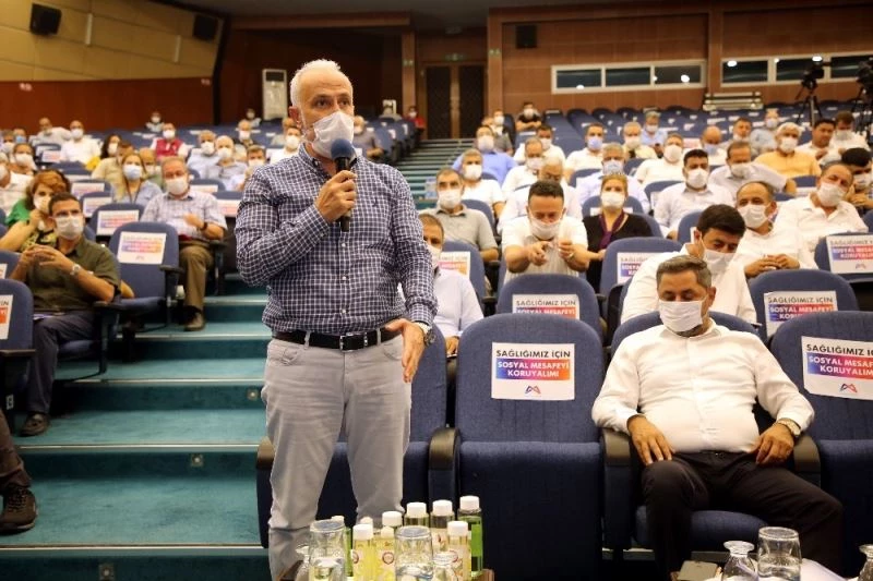 Gültak, Engelsiz Atölyesinin ürünlerini Büyükşehir Meclisinde tanıttı
