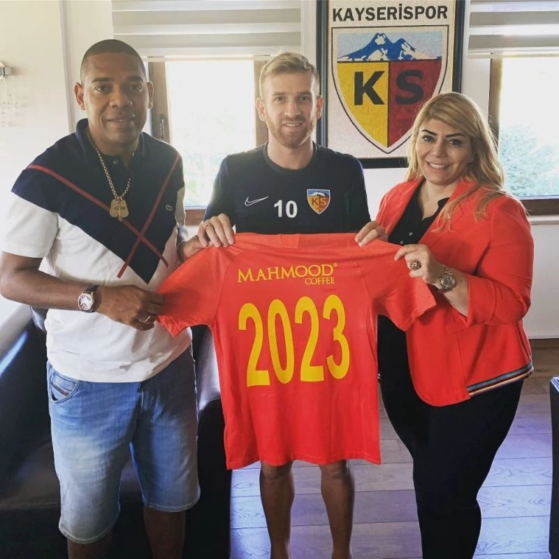 Kayserispor ile sözleşme yenileyen Pedro:
