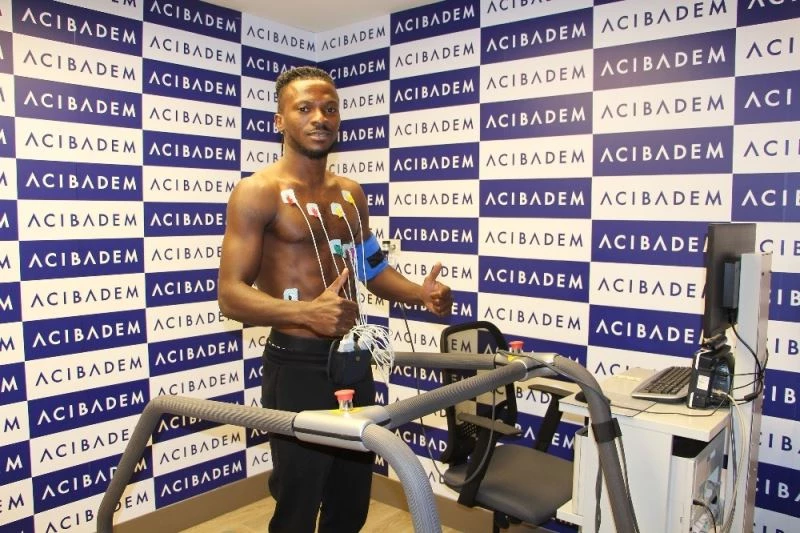 Sivasspor’un yeni transferi Kayode sağlık kontrolünden geçti
