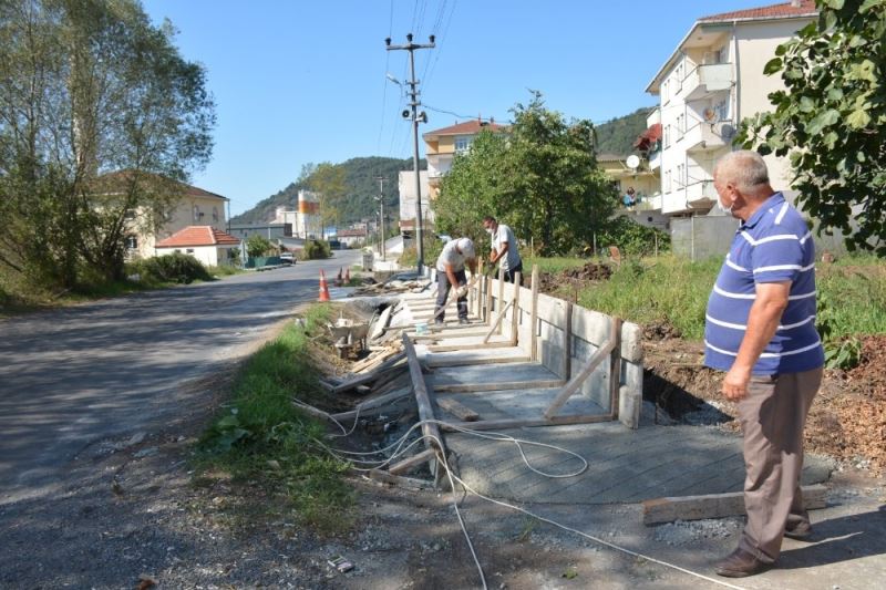 Yaya kaldırımı sorunu çözülüyor
