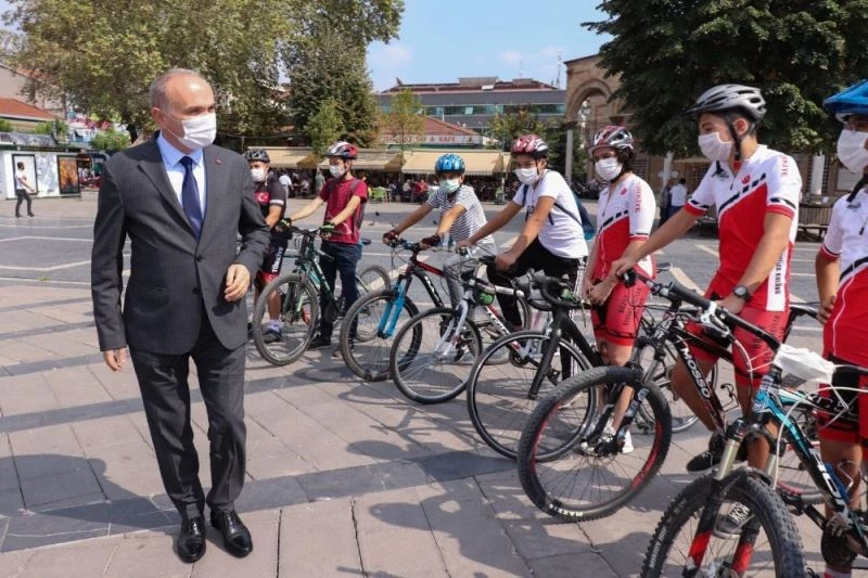 0 Emisyonlu hareketlilik için pedal bastılar
