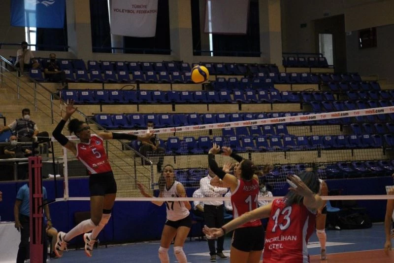 Sultanlar Ligi: Aydın Büyükşehir Belediyespor: 3 - İlbank: 0
