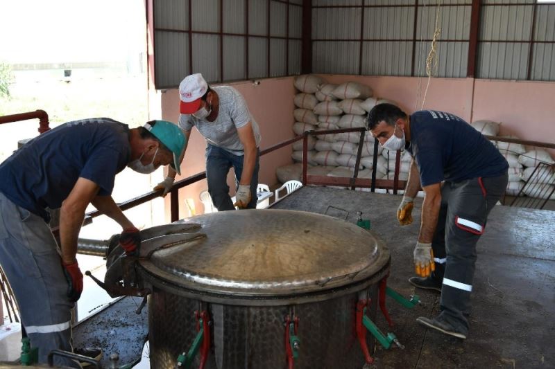 80 kilodan 7 kilo yağ çıkıyor kilogramı 400 liradan satılıyor
