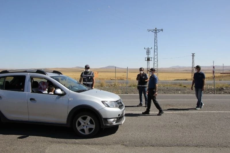 Kars Emniyet Müdürü Sağdıç, uygulama yaptı
