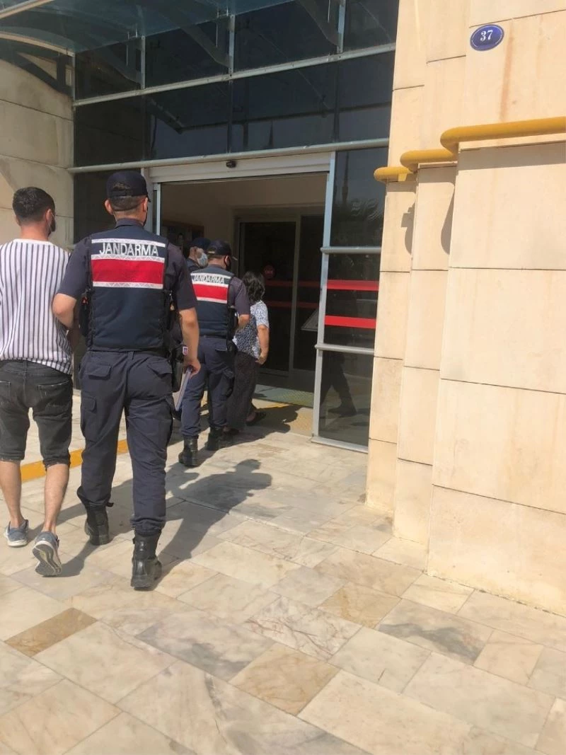 430 bin TL’lik para ve altınları çalan hırsızlar dedektif gibi yöntemle yakalandı
