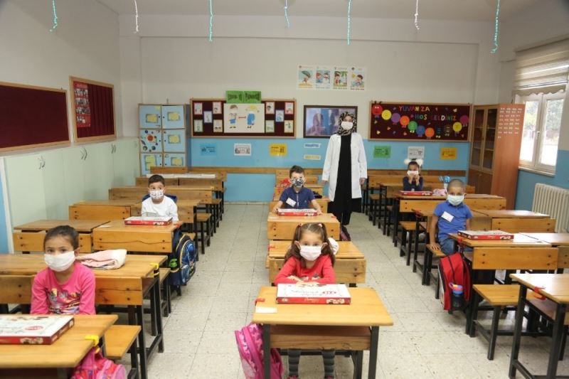 Eğitimin ilk gününde Kocaeli’den 81 ildeki 81 okula pişmaniye gitti
