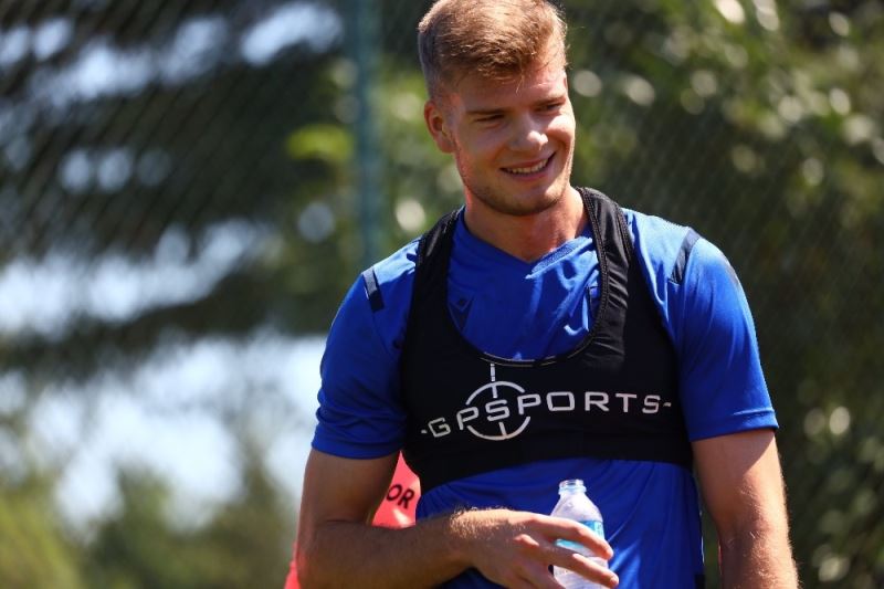 Alexander Sörloth resmen Leipzig’de
