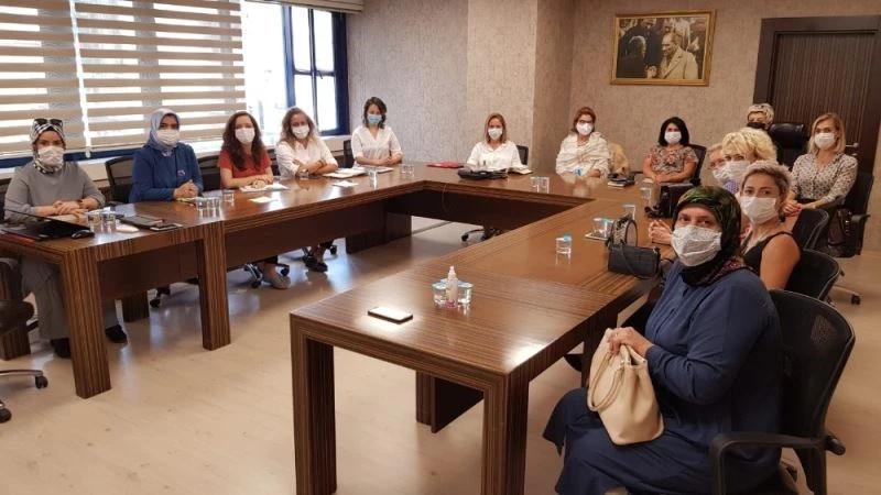 İzmit Belediyesinden kadın girişimciye destek
