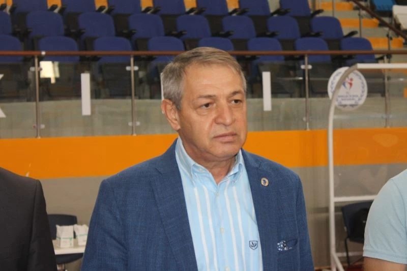 Eyüp Gözgeç’ten boks mili takımına övgü
