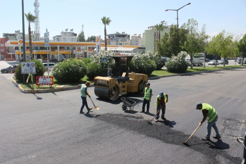 Mersin’de asfaltta son teknoloji kullanılıyor
