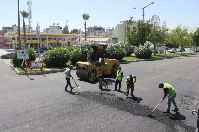 Mersin’de asfaltta son teknoloji kullanılıyor
