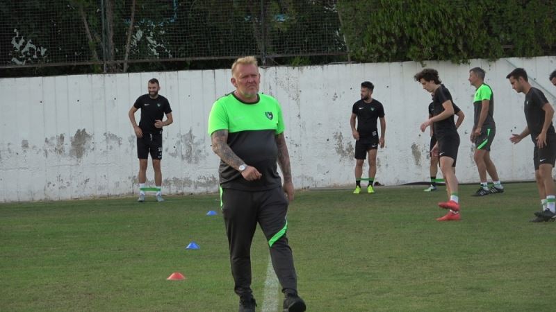 Prosinecki: “Bahanelerin arkasına sığınan bir hoca değilim”
