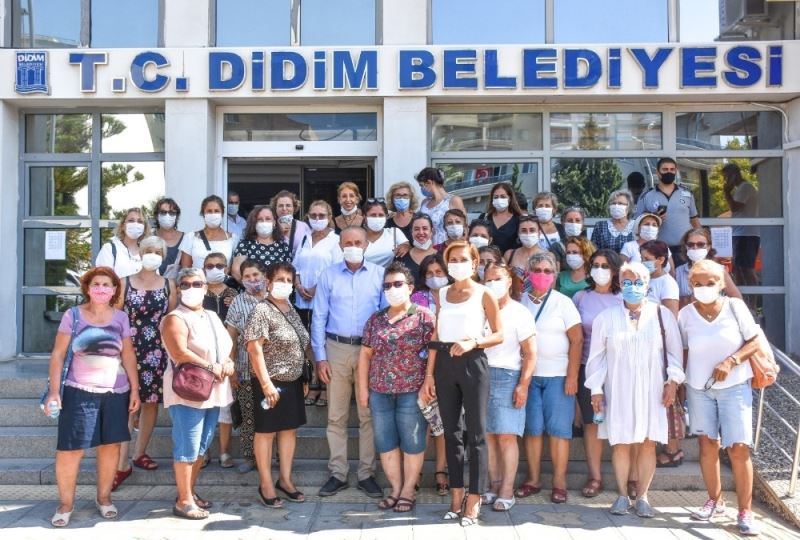 Emekçi kadınlardan Başkan Atabay’a destek
