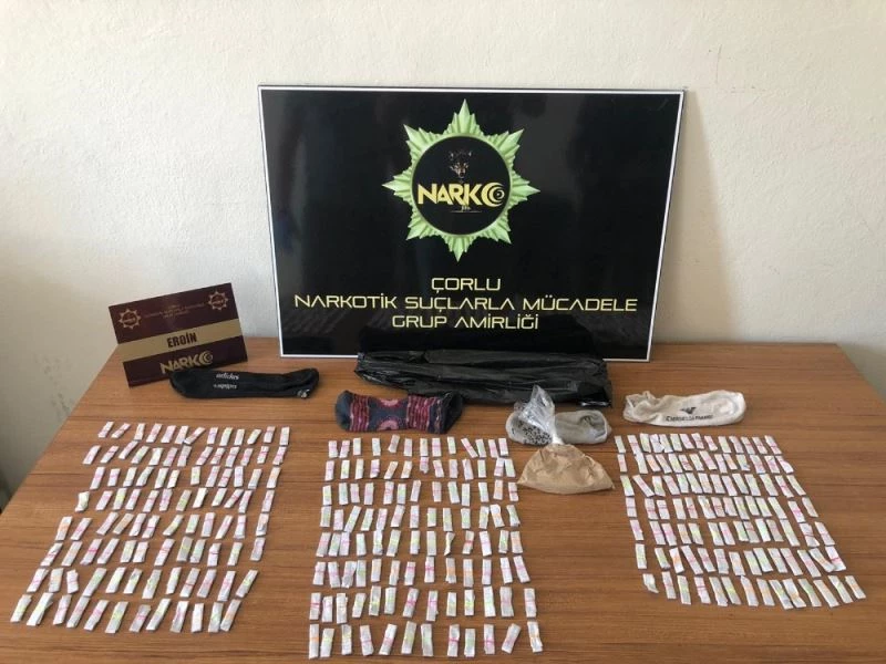 Çorlu’da polis zehir tacirinin zulasını buldu
